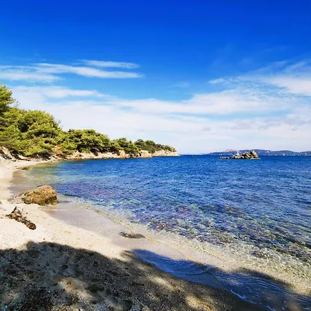 Le Castel Superbe Climatise Pour 4 Personnes Au Centre De アパート *