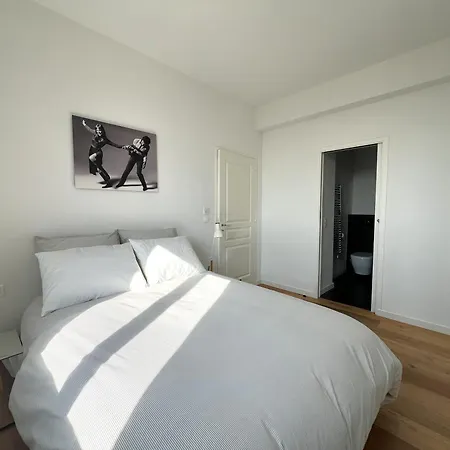 Le Castel Superbe Climatise Pour 4 Personnes Au Centre De Lägenhet *