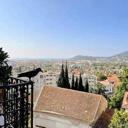 Lägenhet Le Castel Superbe Climatise Pour 4 Personnes Au Centre De *