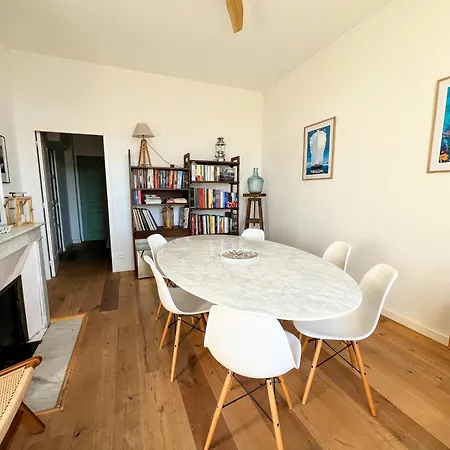 Le Castel Superbe Climatise Pour 4 Personnes Au Centre De