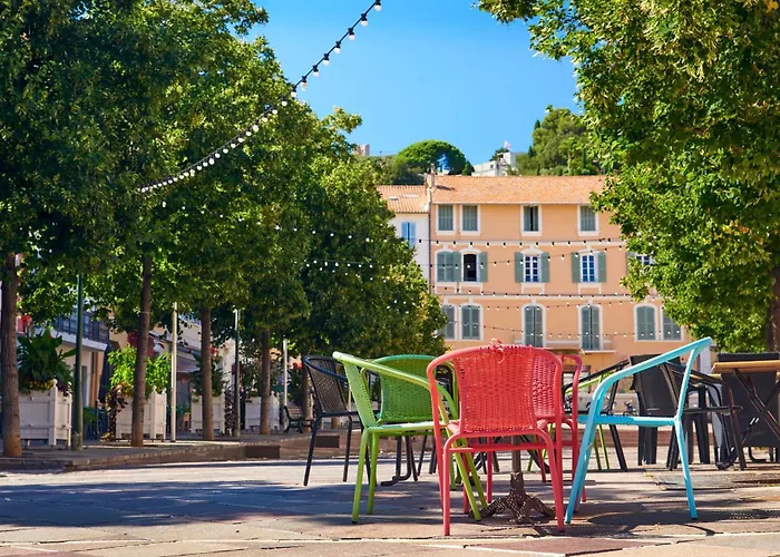 Le Castel Superbe Climatise Pour 4 Personnes Au Centre De Апартаменти