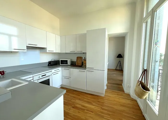 Le Castel Superbe Climatise Pour 4 Personnes Au Centre De * Єр